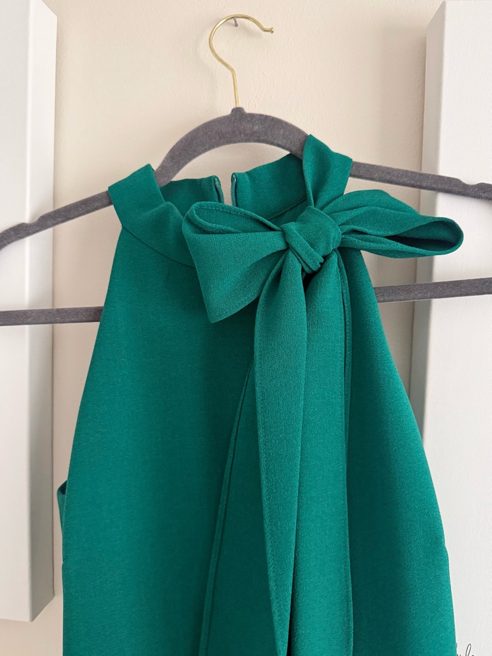 Women’s Emerald Green Halter Tie-Neck romper Dress - Picture 2 of 6